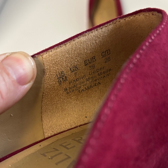 Naturalizer Women's Burgundy Flats size 9 - Picture 2 of 7